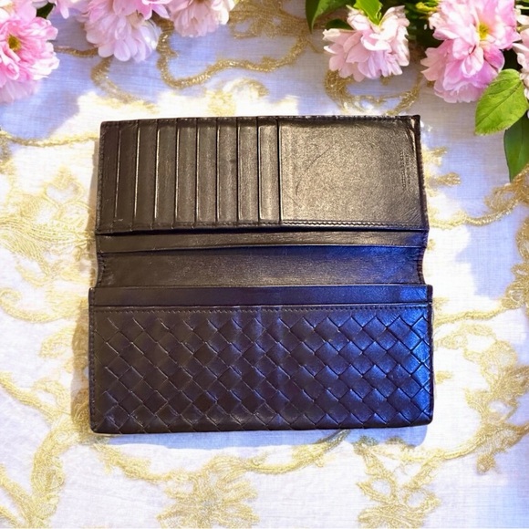 Bottega Veneta Intrecciato Dark Brown Leather Wallet - Picture 2 of 8